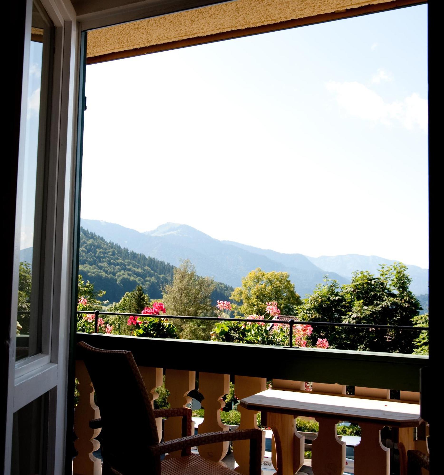 Berghaus - Der Westerhof Hotel Tegernsee Room photo